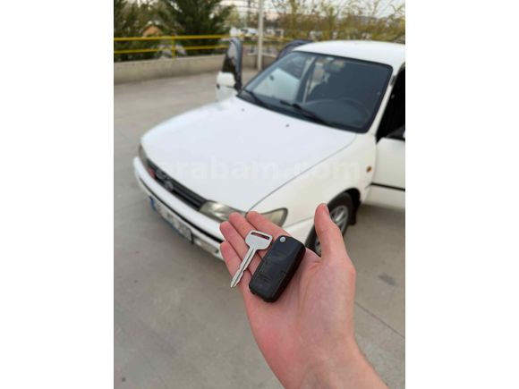 Sahibinden Toyota Corolla 1.6 XLi 1996 Model 