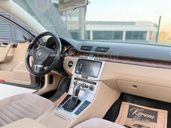 2014 VW PASSAT VARİANT 1.6 TDI HIGHLINE CAM TAVAN 194 BİN'DE