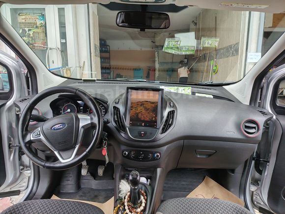 Sahibinden otomobil ruhsatlı Ford Tourneo Courier 1.5 TDCi Delux 2015 Model 