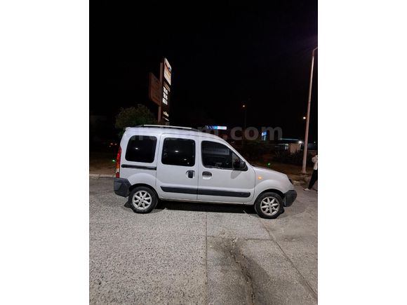 Sahibinden Renault Kangoo Multix 1.5 dCi Authentique 2011 Model  342.000 km Gri (Gümüş)