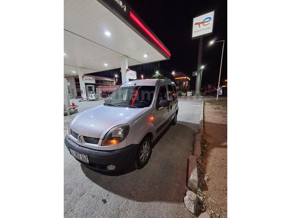 Sahibinden Renault Kangoo Multix 1.5 dCi Authentique 2011 Model  342.000 km Gri (Gümüş)