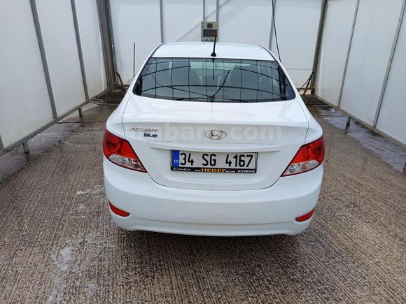 Kusursuz temizlikte Hyundai Accent Blue 1.4 D-CVVT Mode Plus 2017 Model Edirne