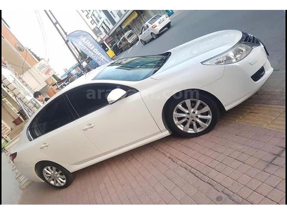 2012 CIKIŞLI OTOMATİK ARAÇLARLA TAKASLI  TEMİZ AİLE MAKAM ARACI
