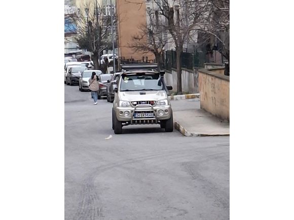 Terios 1.3 SX 2004 Model  233000 km görünümlü