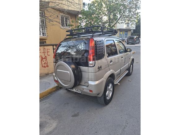 Terios 1.3 SX 2004 Model  233000 km görünümlü