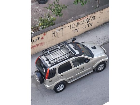 Terios 1.3 SX 2004 Model  233000 km görünümlü