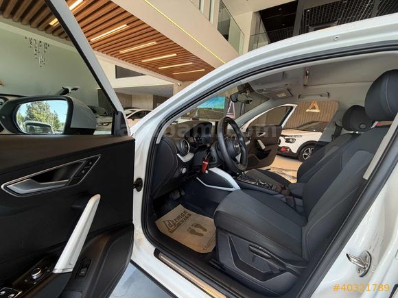 DERMAN AUTO EMSALSİZ AUDİ Q2 CAM TVN DESİGN 3.0TDİ