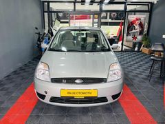 2004 MODEL FORD FİESTA DİZEL OTOMATİK GERİ GÖRÜŞ KAMERALI