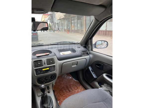 Sahibinden Renault Clio 1.4 2005 Model