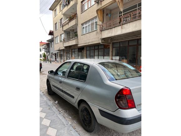 Sahibinden Renault Clio 1.4 2005 Model