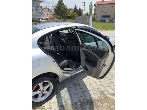 RENAULT FLUENCE 1.6 BUSİNESS