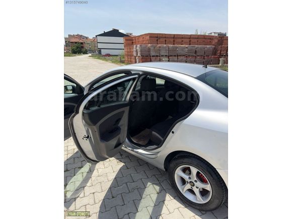 RENAULT FLUENCE 1.6 BUSİNESS