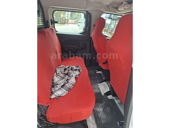 Sahibinden Opel Combo 1.5 CDTI Essential 2025 Model