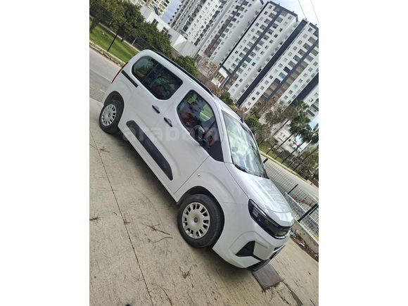 Sahibinden Opel Combo 1.5 CDTI Essential 2025 Model