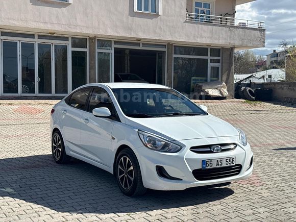 Sahibinden Hyundai Accent Blue 1.6 CRDI Mode 2015 Model