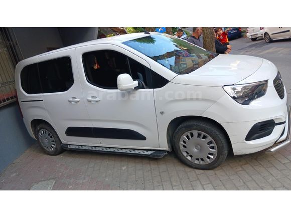 Sahibinden Opel Combo 1.5 CDTI Essentia 2020 Model