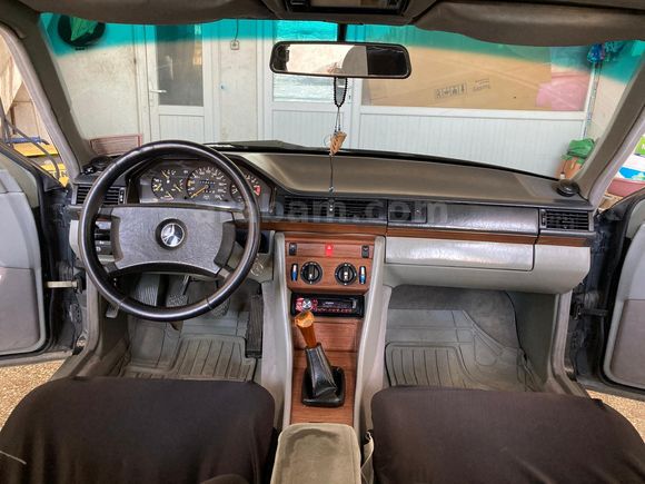 Sahibinden Mercedes - Benz 200 E 1990 Model