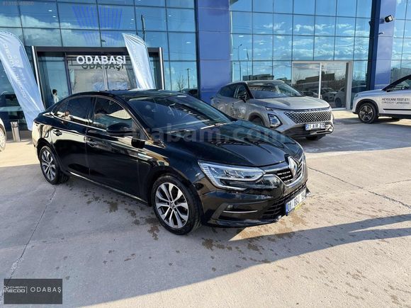 Hatasız boyasız ağır hasarlı megane
