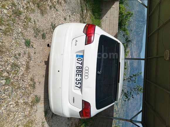 Sahibinden Audi A3 Sportback 1.6 FSI 2006 Model  340.000 km Beyaz