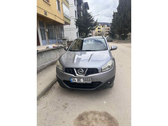 Sahibinden Nissan Qashqai 1.6 Tekna 2010 Model 