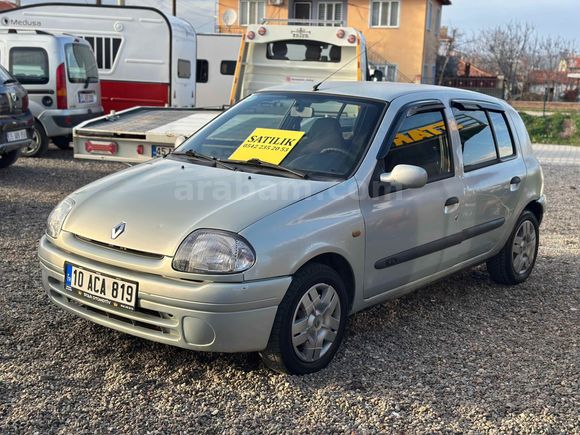 Galeriden Renault Clio 1.4 RTA 2000 Model Balıkesir
