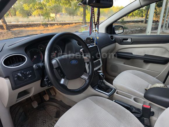 Sahibinden Ford Focus 1.6 TDCi Ghia 2006 Model