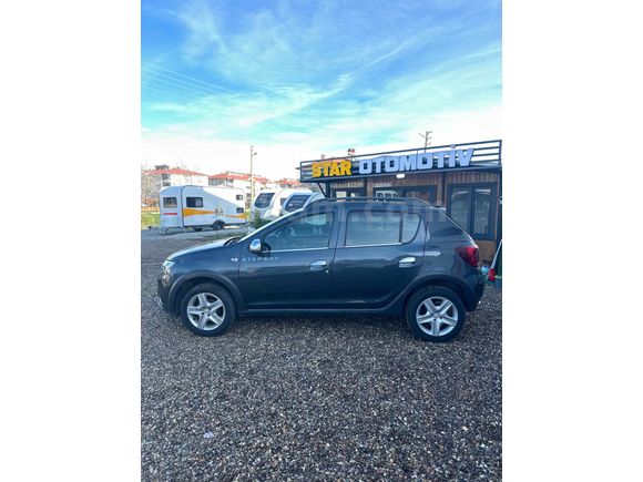 Galeriden Dacia Sandero 1.5 dCi Stepway 2016 Model Balıkesir