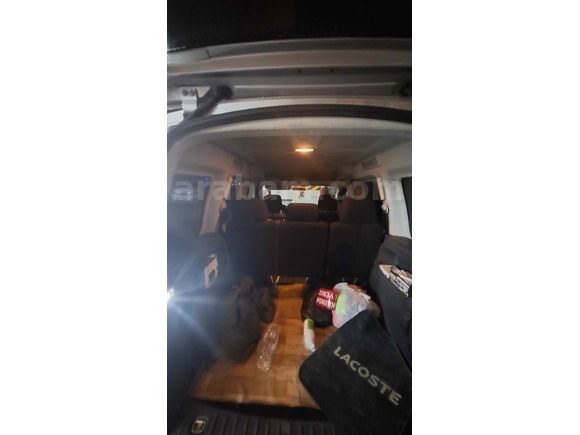Sahibinden Volkswagen Caddy 1.6 TDI Trendline 2012 Model İstanbul 196000 km Gri (metalik)