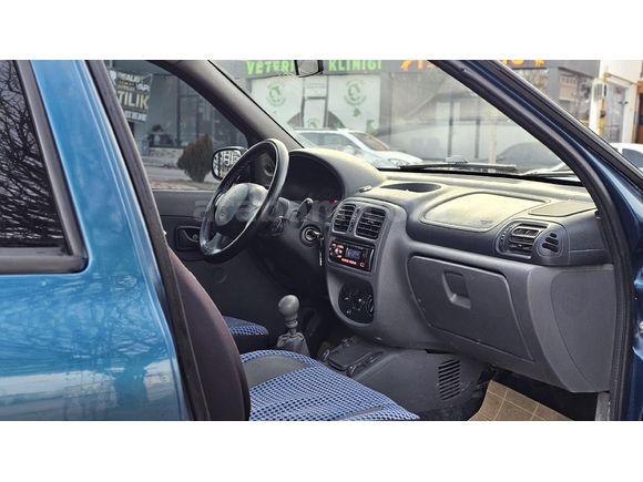 Sahibinden Renault Clio 1.4 RNA 2000 Model