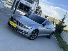 Galeriden Volkswagen Passat 1.6 TDi BlueMotion Trendline 2015 Model Van