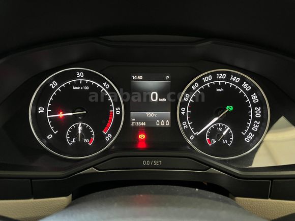 Sahibinden Skoda SuperB 1.6 TDI Style 2018 Model  214.000 km Beyaz