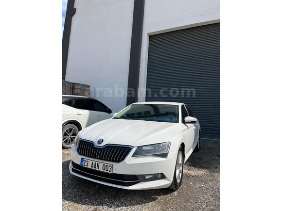 Sahibinden Skoda SuperB 1.6 TDI Style 2018 Model  214.000 km Beyaz