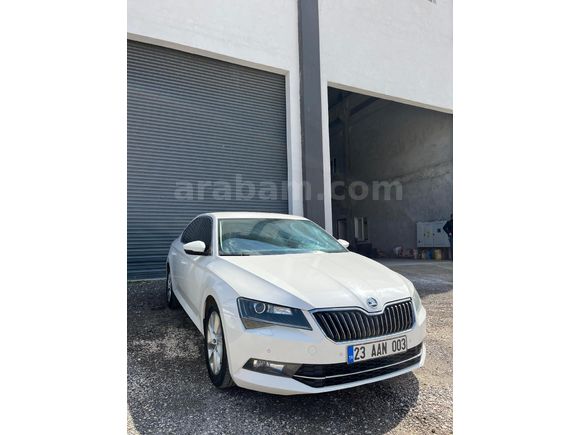Sahibinden Skoda SuperB 1.6 TDI Style 2018 Model  214.000 km Beyaz