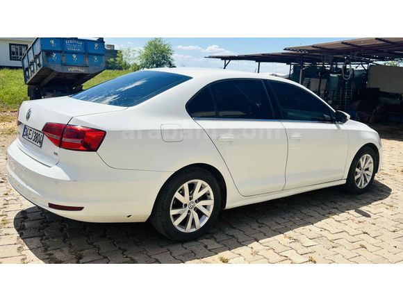 Sahibinden Volkswagen Jetta 1.6 TDi Trendline 2014 Model  227.000 km Beyaz