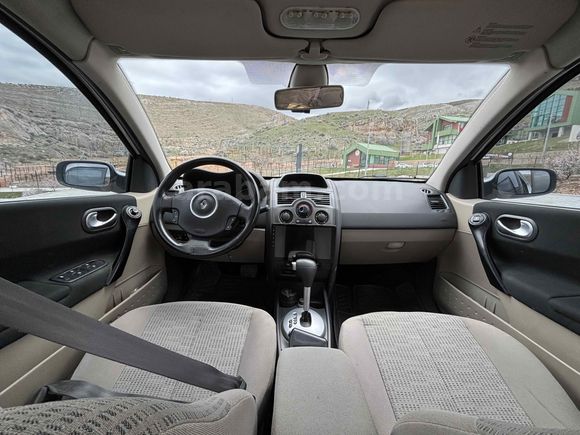 Sahibinden Renault Megane 1.6 Expression 2006 Model  243.300 km Gri