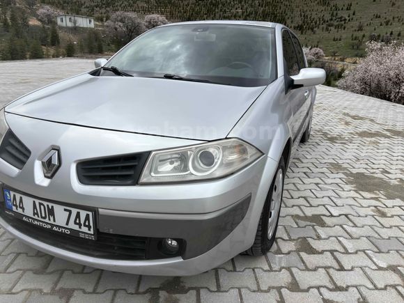 Sahibinden Renault Megane 1.6 Expression 2006 Model  243.300 km Gri