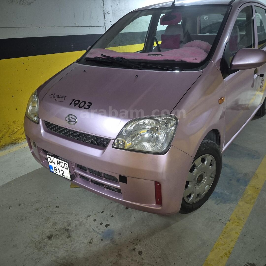 Sahibinden Daihatsu Cuore 1.0 Low Grade 2005 Model İstanbul 195.000 km Pembe 1