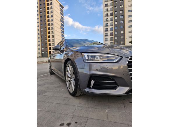 AKADEMİSYEN'den. Tüm ağır bakımları (120bin km) yapılmış Audi A5