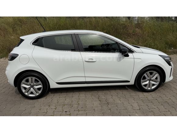 2025 Renault CLIO EVOLUTION - 1.0 TCe (100HP) 6 İLERİ