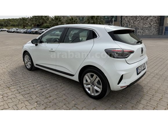 2025 Renault CLIO EVOLUTION - 1.0 TCe (100HP) 6 İLERİ