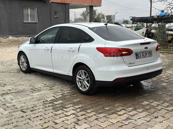 Sahibinden BOYASIZ ÇİZİKSİZ Ford Focus 1.6 TDCi Trend X 2015 Model 