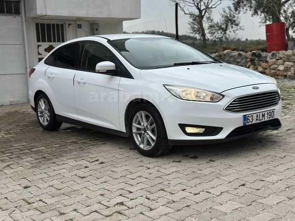 Sahibinden BOYASIZ ÇİZİKSİZ Ford Focus 1.6 TDCi Trend X 2015 Model 