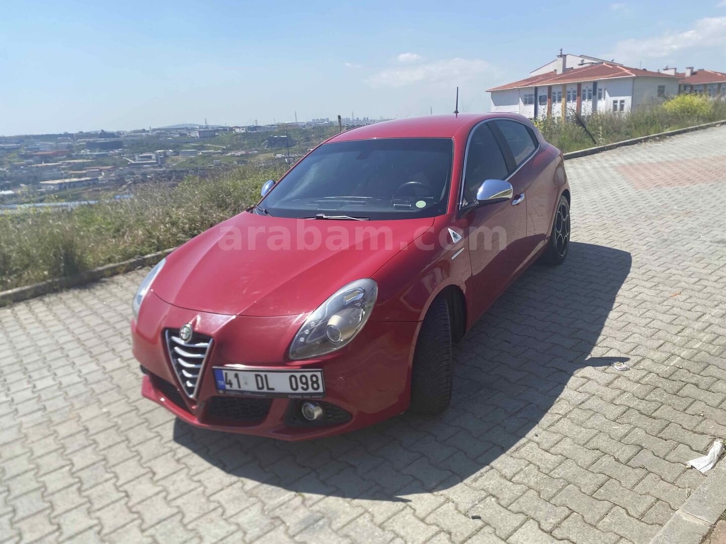 Sahibinden Alfa Romeo Giulietta 1.4 TB MultiAir Distinctive 2015 Model Kocaeli 159.000 km Kırmızı 2