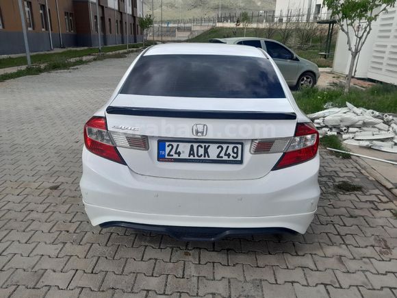 Sahibinden Honda Civic 1.6i VTEC Eco Elegance 2013 Model
