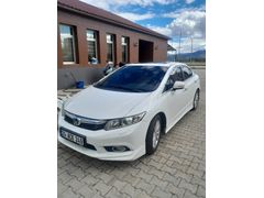 Sahibinden Honda Civic 1.6i VTEC Eco Elegance 2013 Model