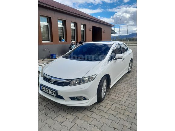 Sahibinden Honda Civic 1.6i VTEC Eco Elegance 2013 Model