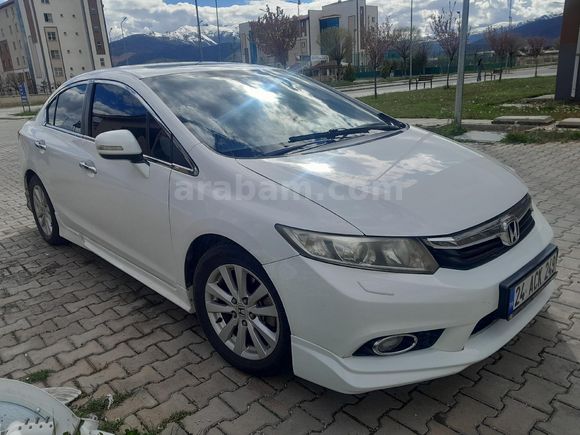 Sahibinden Honda Civic 1.6i VTEC Eco Elegance 2013 Model