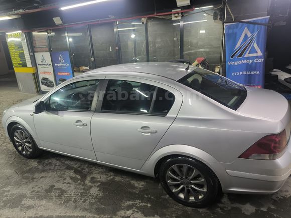 Sahibinden Opel Astra 1.6 Enjoy Plus 2011 Model