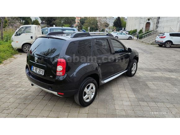 Sahibinden Dacia Duster 1.5 dCi Laureate 2011 Model  225.000 km Siyah