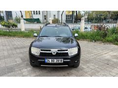 Sahibinden Dacia Duster 1.5 dCi Laureate 2011 Model  225.000 km Siyah